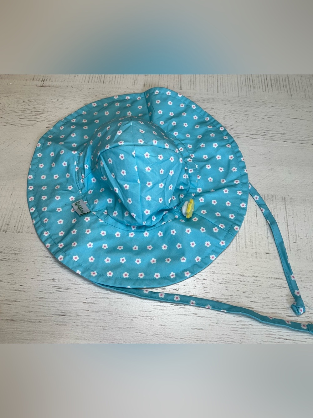 NWOT Green Sprouts Baby Girl Daisy Print Sun Hat
